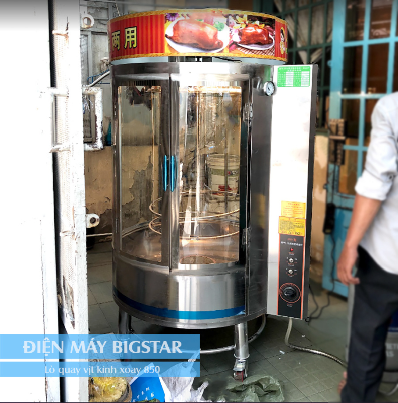 lò quay vịt kính xoay